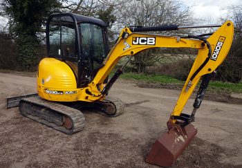 jcb_8030