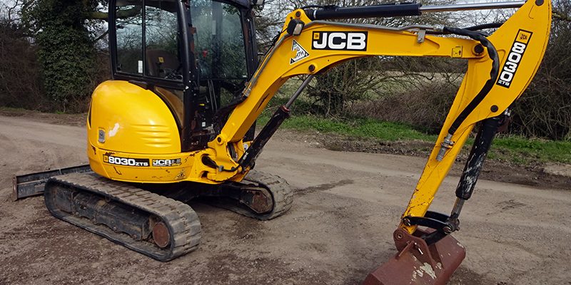 jcb_8030